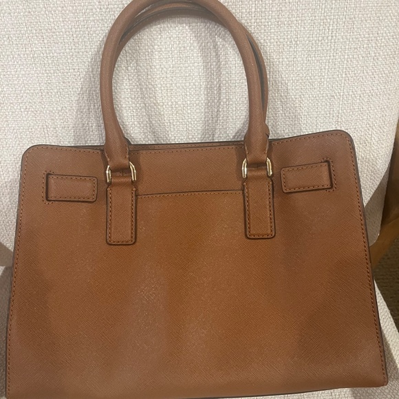 Michael Kors Brown Saffiano Leather Dillon Tote - Picture 4 of 7